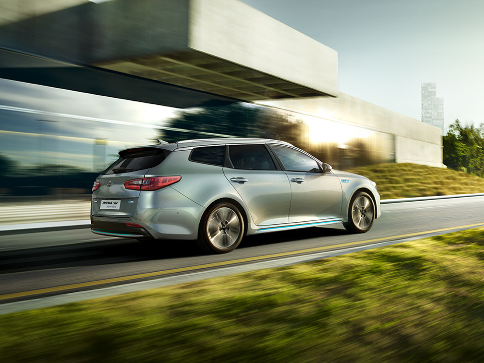 Kia Optima Sportswagon Plug-in Hybrid in marcia